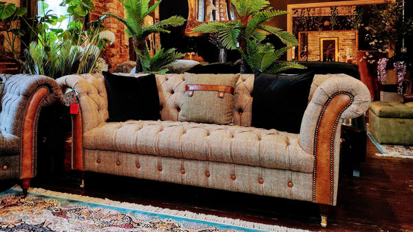 Chessington Walter 2 Seater Sofa Harris Tweed Thorn (200 x 95 x 85cm)