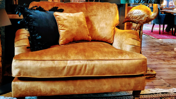 Howard Loveseat Velvet Sublime Turmeric (119 x 96 x 97cm)